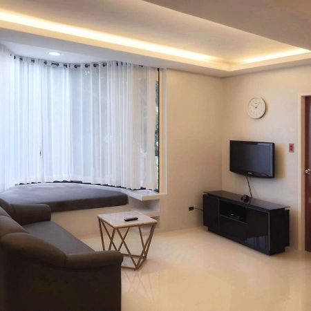 Отель White Mansion Davao Экстерьер фото