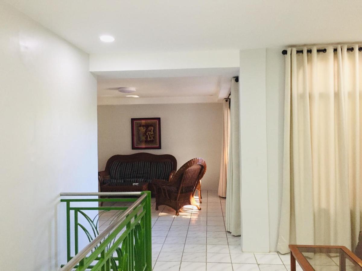 Отель White Mansion Davao Экстерьер фото